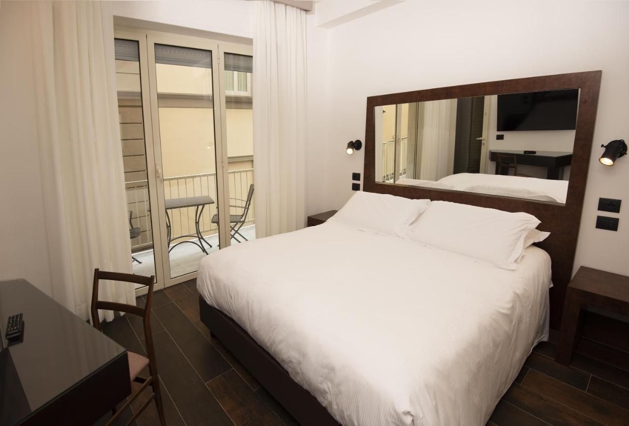 Domus Altana Hotel Naples Luaran gambar