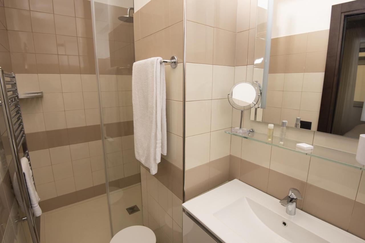 Domus Altana Hotel Naples Luaran gambar