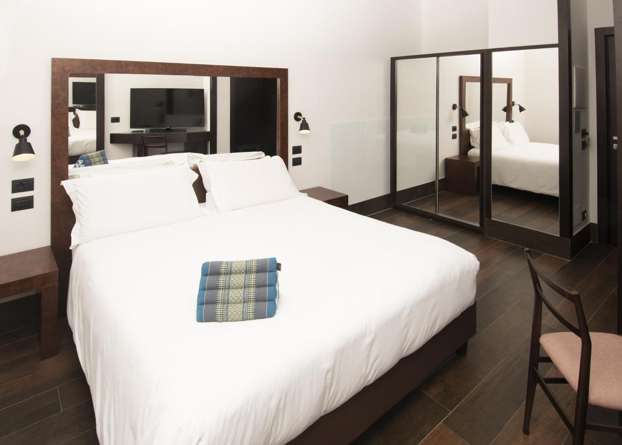 Domus Altana Hotel Naples Luaran gambar